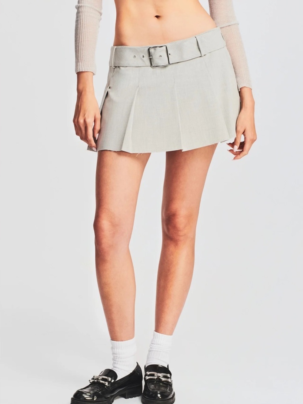 SEROYA KIMI SKIRT $248 Silver Pleated Mini Skirt Built-In Belt Light Gray Small